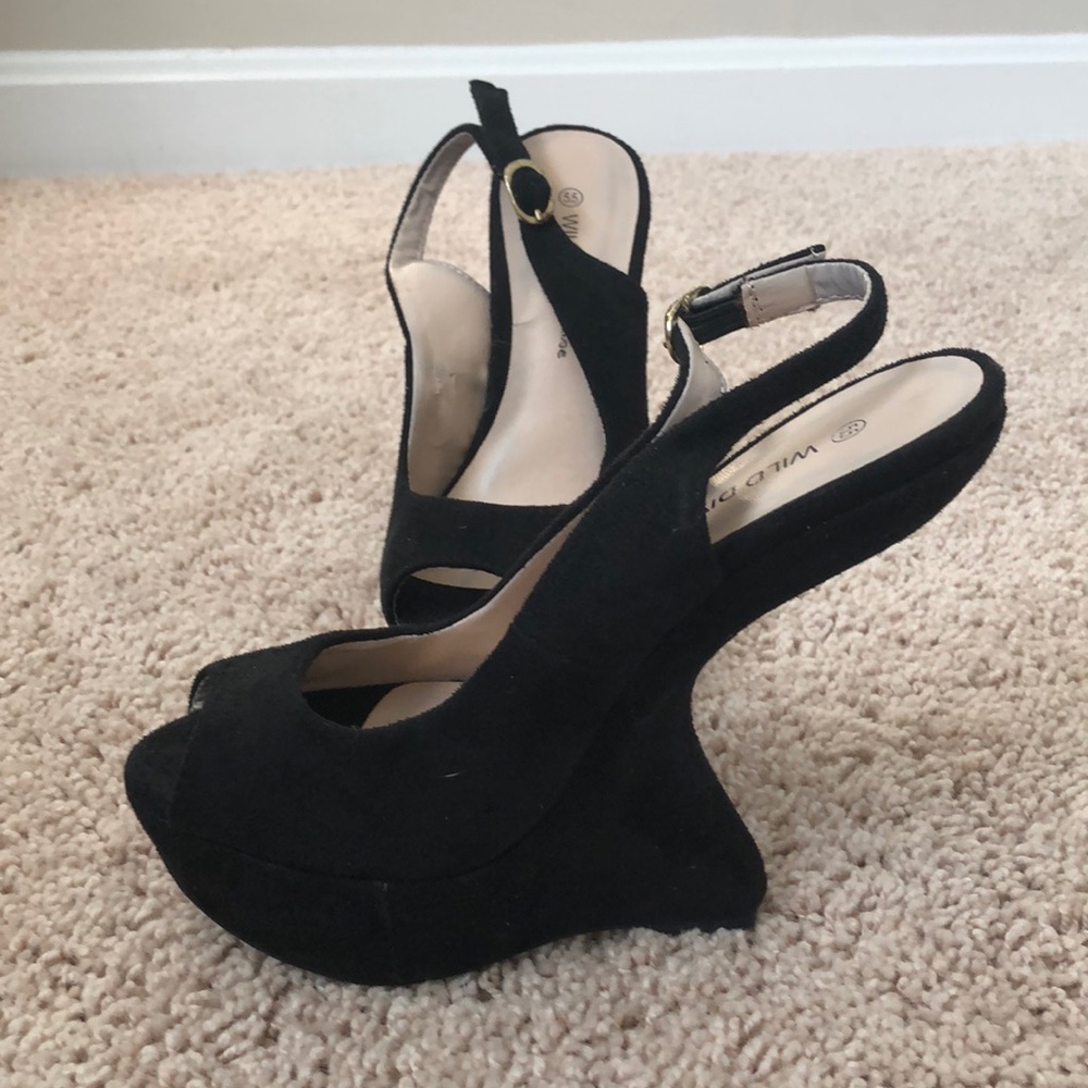 Wedge/platform heels - Picture 2 of 3